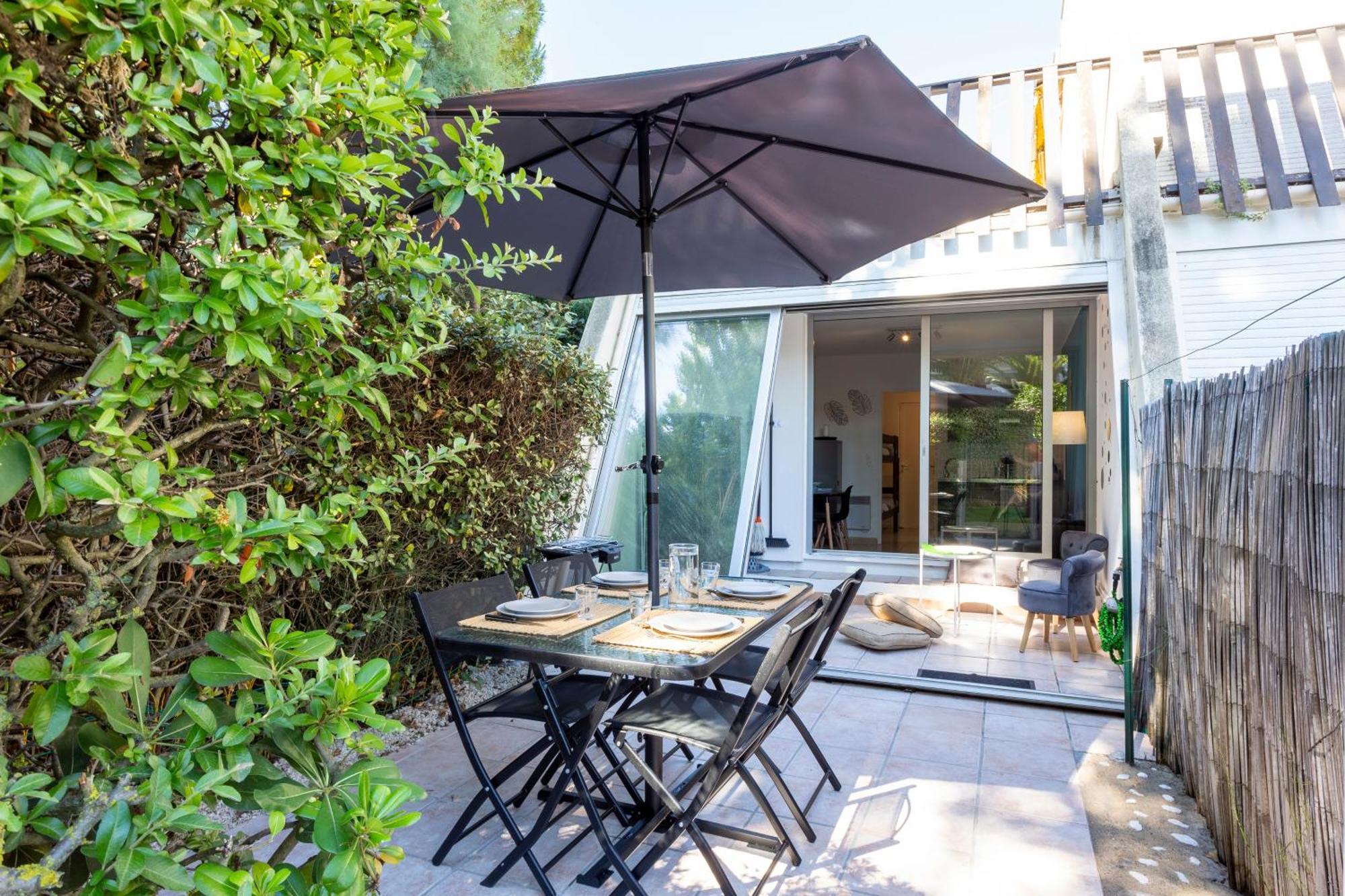 Chez Alexandra - Elegant Studio Avec Parking A Proximite Des Plages Λα Γκραντ-Μοτ Εξωτερικό φωτογραφία