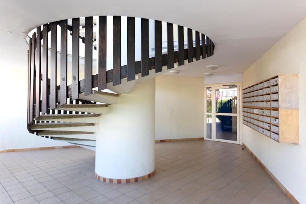 Chez Alexandra - Elegant Studio Avec Parking A Proximite Des Plages Λα Γκραντ-Μοτ Εξωτερικό φωτογραφία